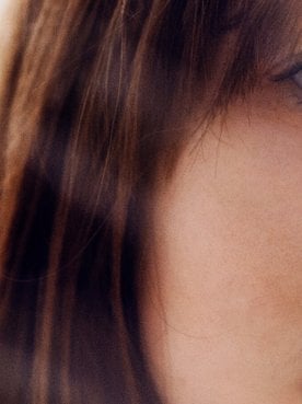 Essential Oils For Glowing Skin Hero
